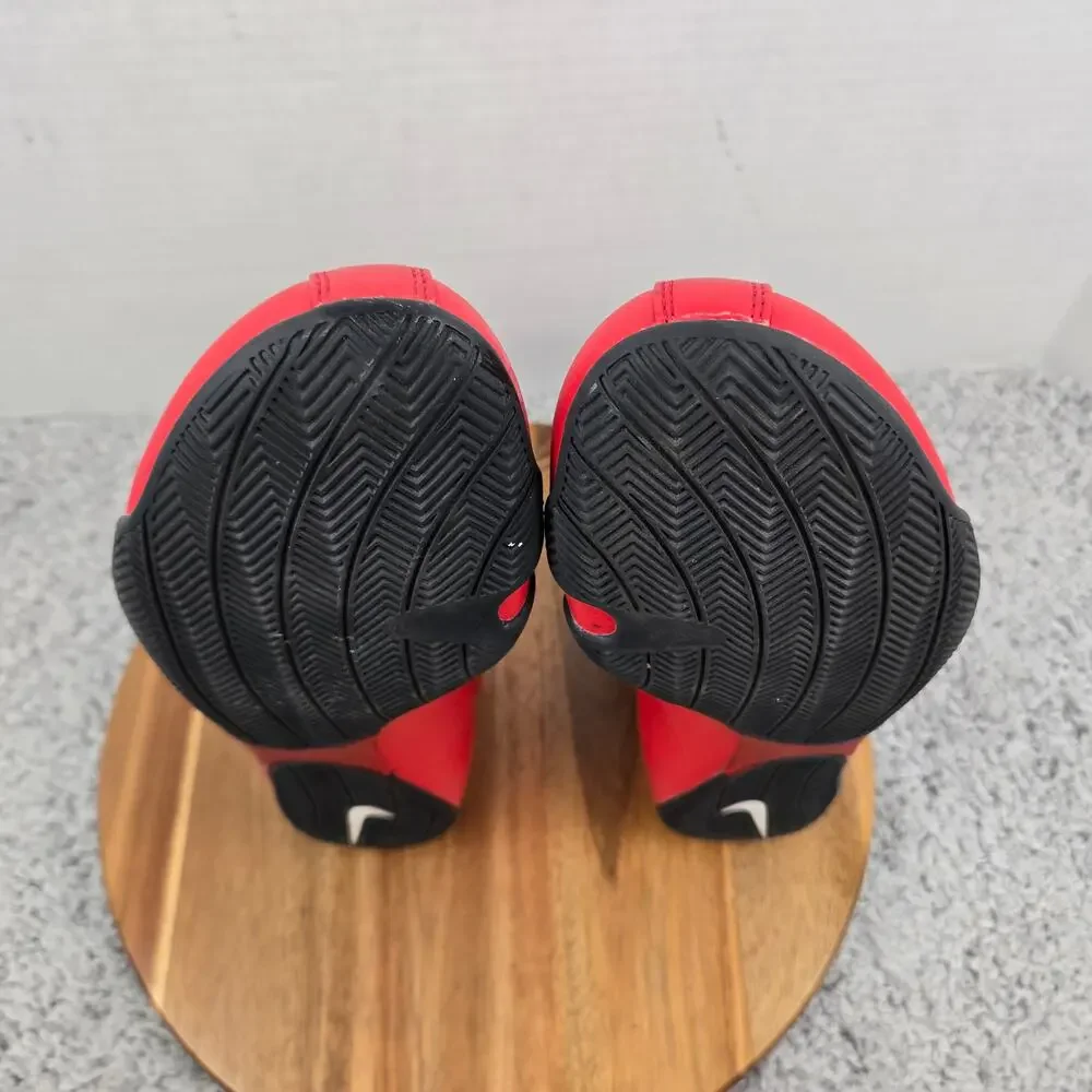 Nike Men 10.5 Machomai 2 Red White Black Gym Lightweight Boxing Shoe 321819-610